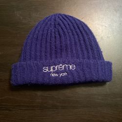 Supreme Ribbed Beanie (FW22)