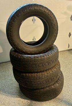 Set 4 Toyo 33” tires All Terrain tires