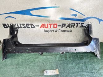 2020 - 2021 - 2022 TOYOTA VENZA REAR BUMPER COVER OEM AY82481