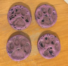 Distressed Paw Prints