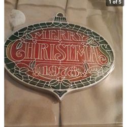 1978 Hallmark Merry Christmas Ornament 