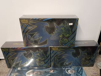 Pokémon Mega Charizard X GX Ultra Premium Collection Box