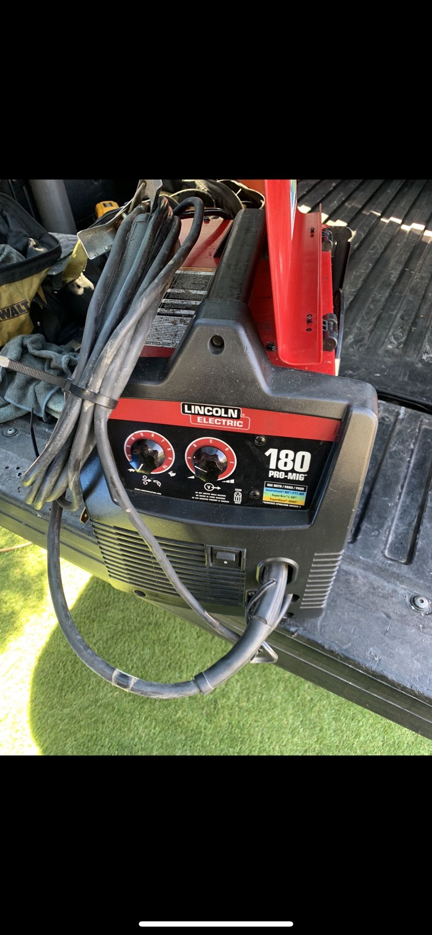 Lincoln 180 pro mig welder 220v in excellent condition