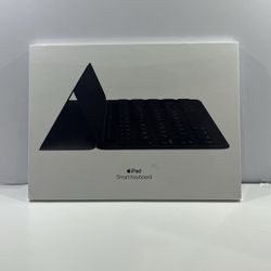 Apple Smart Keyboard for iPad (7th/8th/9th generation), iPad Air (3rd generation) and 10.5-inch iPad Pro