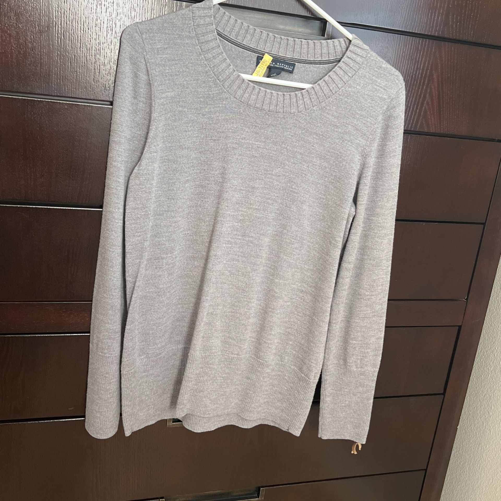 Banana Republic Fine Italian Sweater
