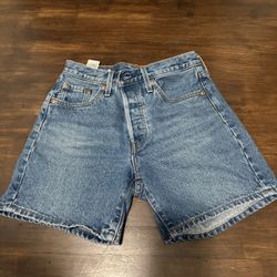 Levi shorts 