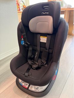 Nuna REVV Rotating Convertible Car Seat