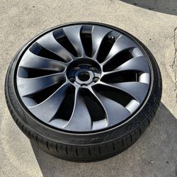 1x 20” 2023 Tesla Model 3 Performance wheel OEM Pirelli 235/35/20 95%