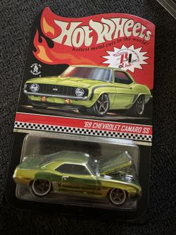 Hot Wheels RLC 69 Camaro Ss