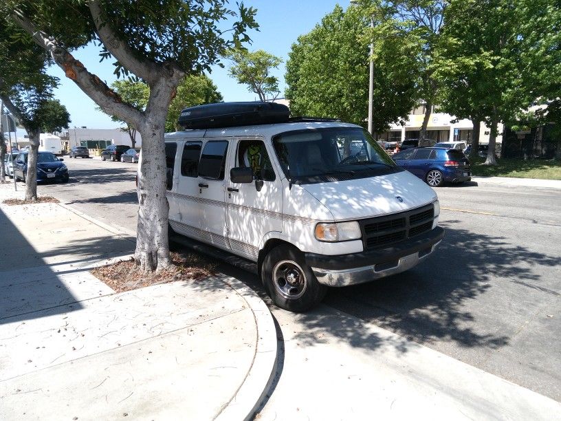 97 Dodge Van Primetime