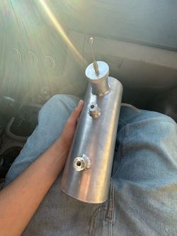 Gas tank