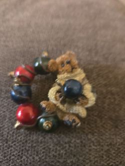 Teddy Bear Christmas Wreath Figurine