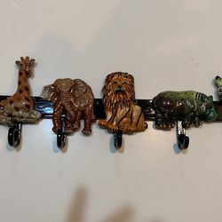 Hook Rack With Animal Theme
