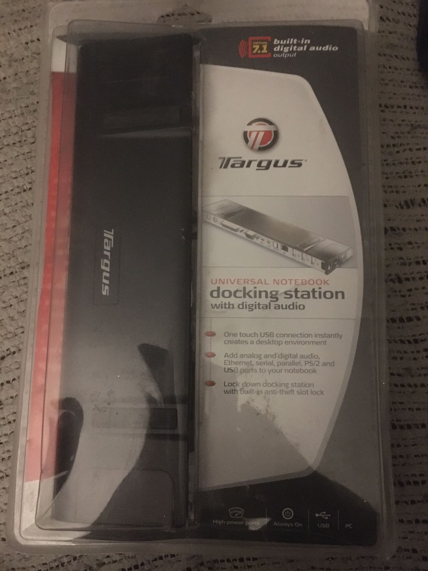 No Targus 7.1 built-in digital audio docking station in package only 75 $