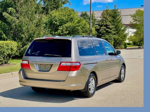 2 0 0 5 Honda Odyssey EXL perfect condition