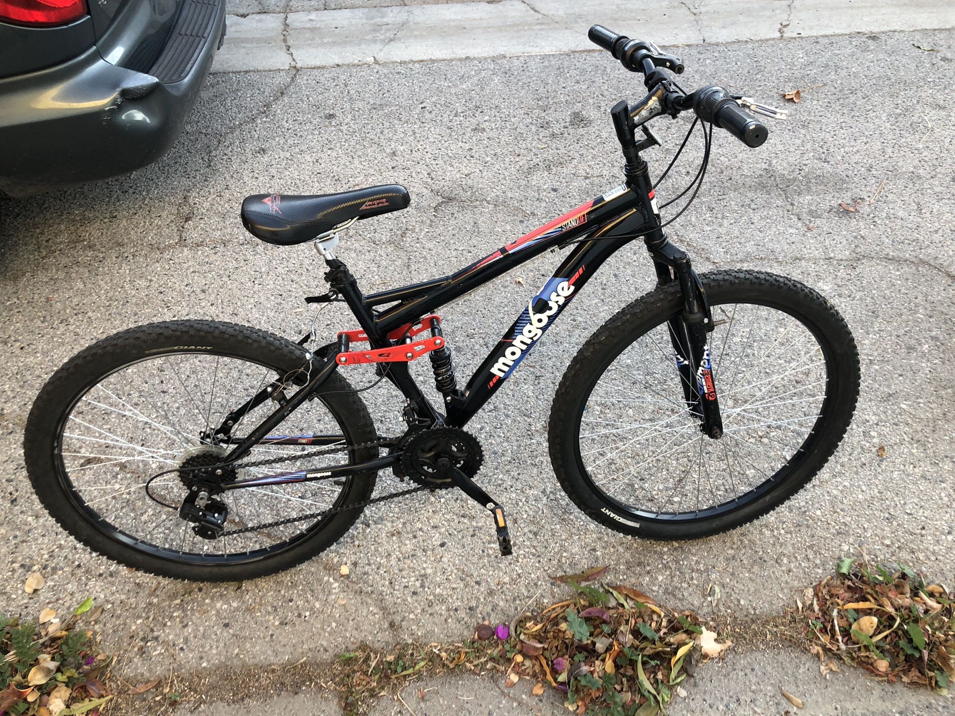 Mongoose Men's Standoff 26" Mountain Bike - Black/Red R4154TG