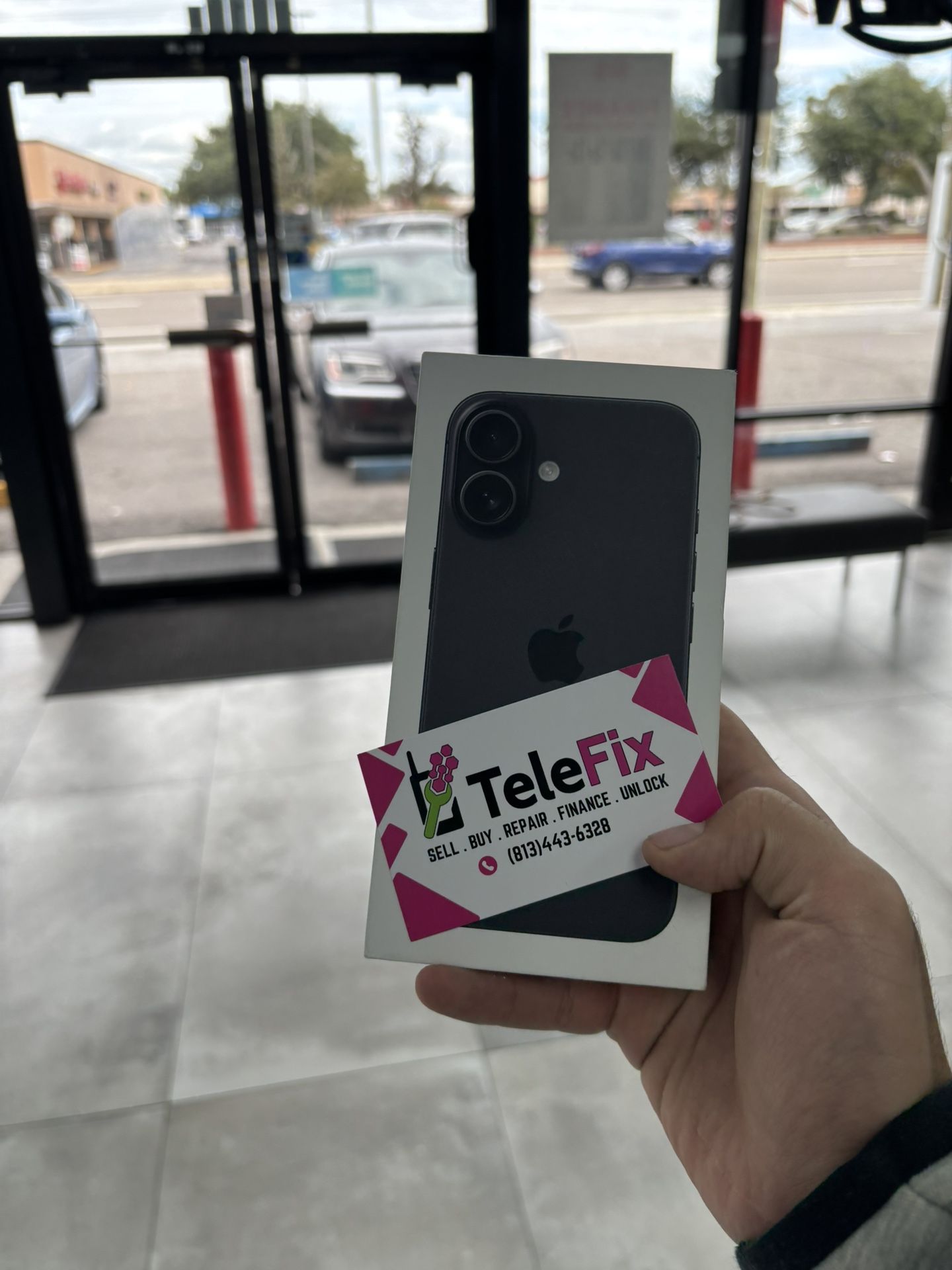 IPHONE 16