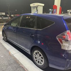 2014 Toyota Prius V