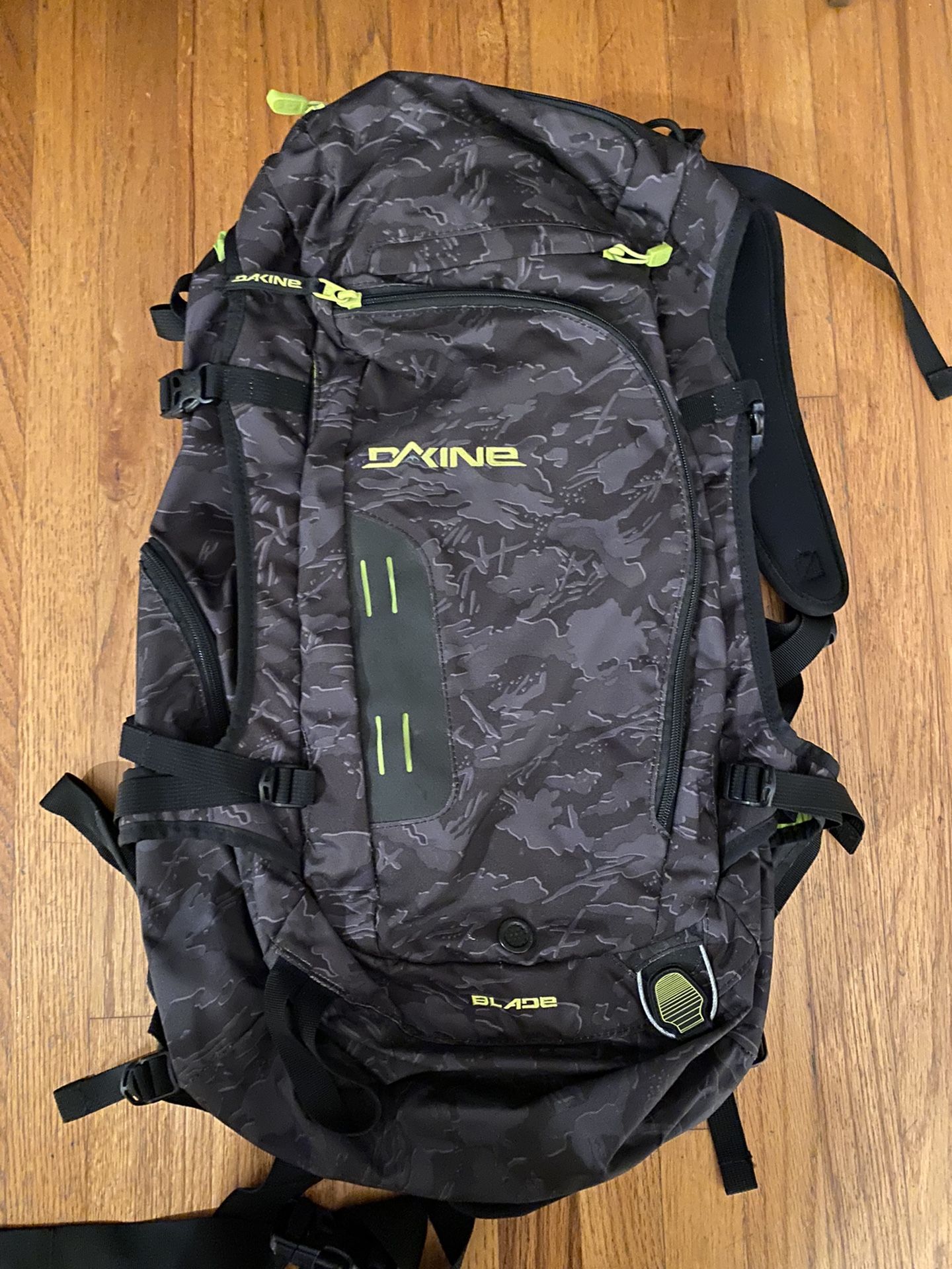 DaKine Blade Ski/Snowboard Backpack