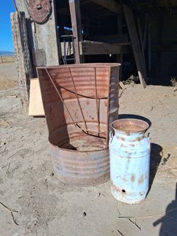 Vintage horse feeder