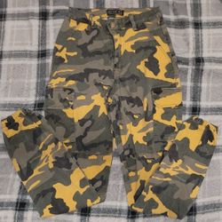 Camo Print Jogger Style Pants
