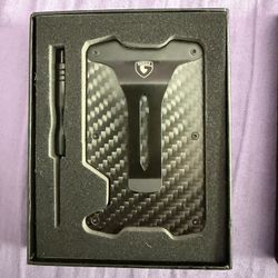 GSOIAX Minimalist Carbon Fiber Tactical Wallet. 