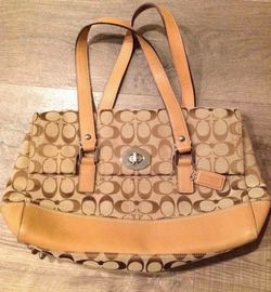 Signature Coach Monogram Hampton Vintage