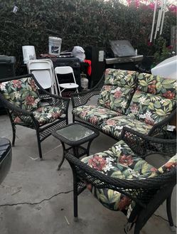 Outdoor Wicker Patio Furniture Set