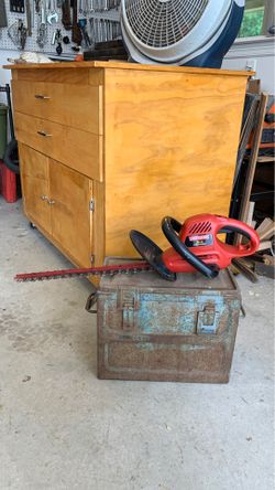 Electric Hedge trimmer craftsman 20”