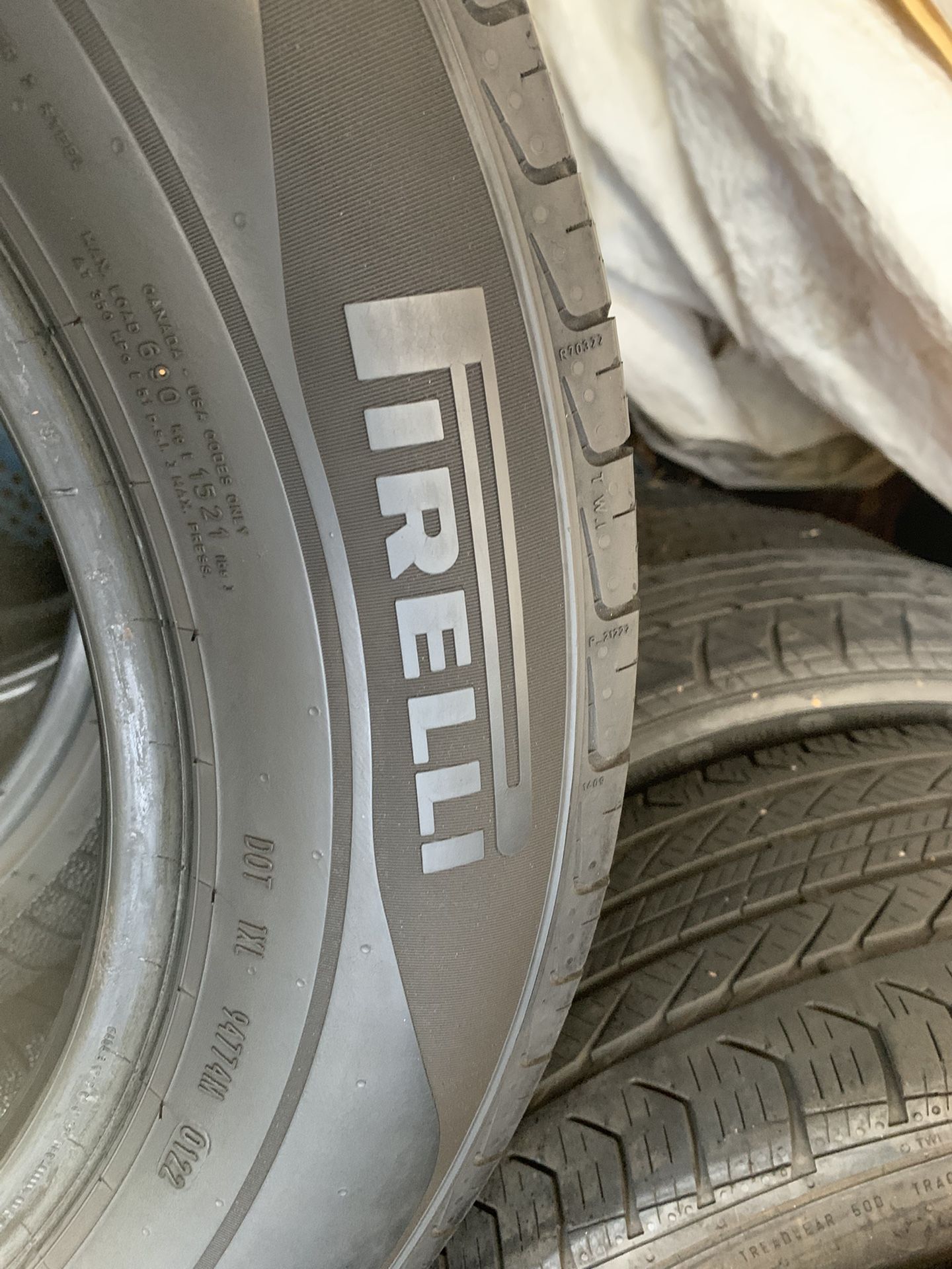 215/60/16 PIRELLI SET OF 4