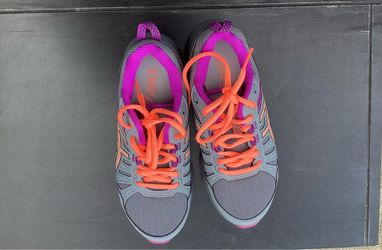 ASICS Gel-Venture 7 GS Size 4