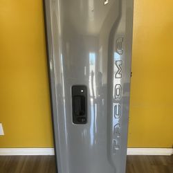 2018. Toyota Tacoma Tail Gate Parts