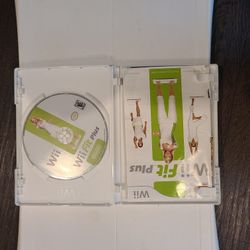 Wii Fit Plus Board + Game 