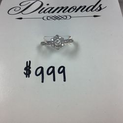 Flower Design Diamond Ring 