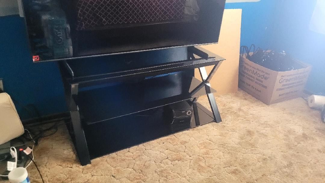 TV Stand With Glass Shelves