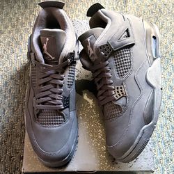 Jordan 4 Retro “Black Cat” (2025)