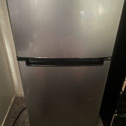 Magic Chef Mini Fridge