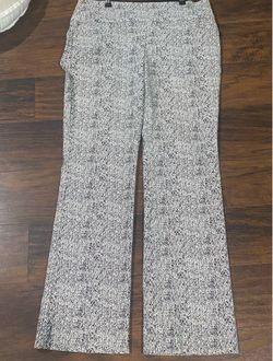 Women’s black and white slacks