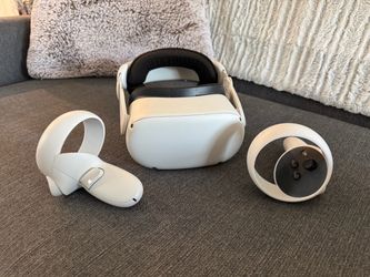 256GB Meta Quest 2 VR Headset with Controllers