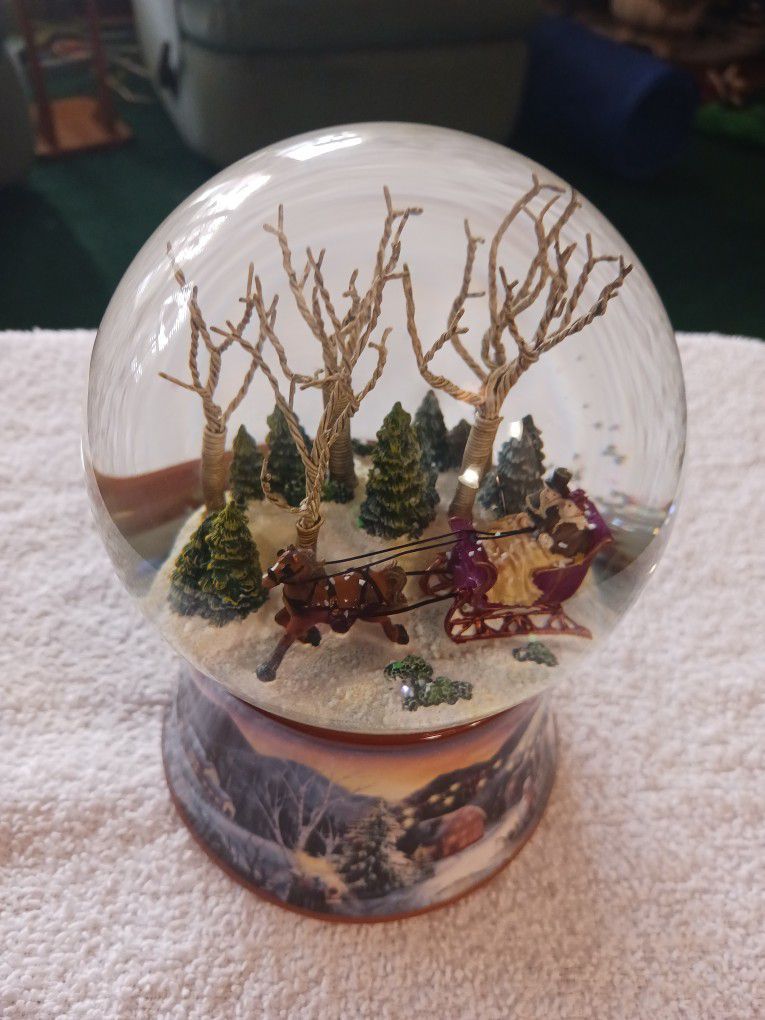 Musical Snow Globe