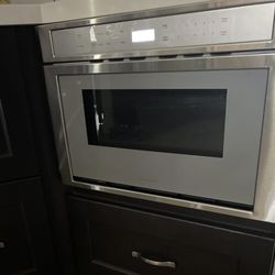 New Thermador 24” Stainless Steel Microwave Drawer 