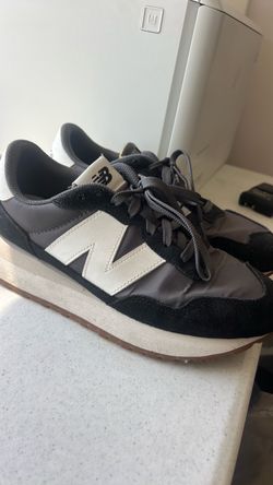 New Balance 237