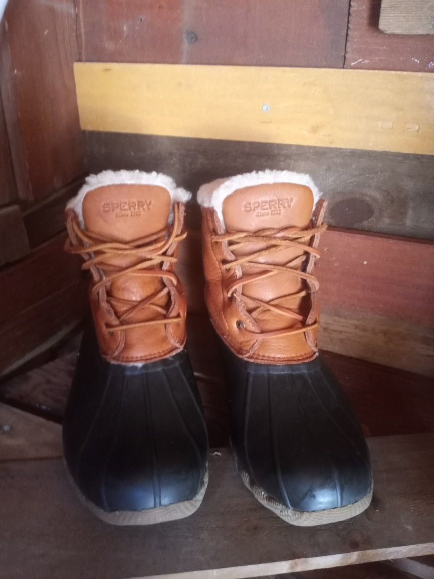 Sperry Duck Boots Women