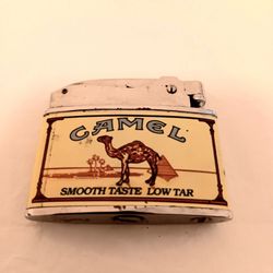 Vintage CAMEL Cigarette Zippo Lighter