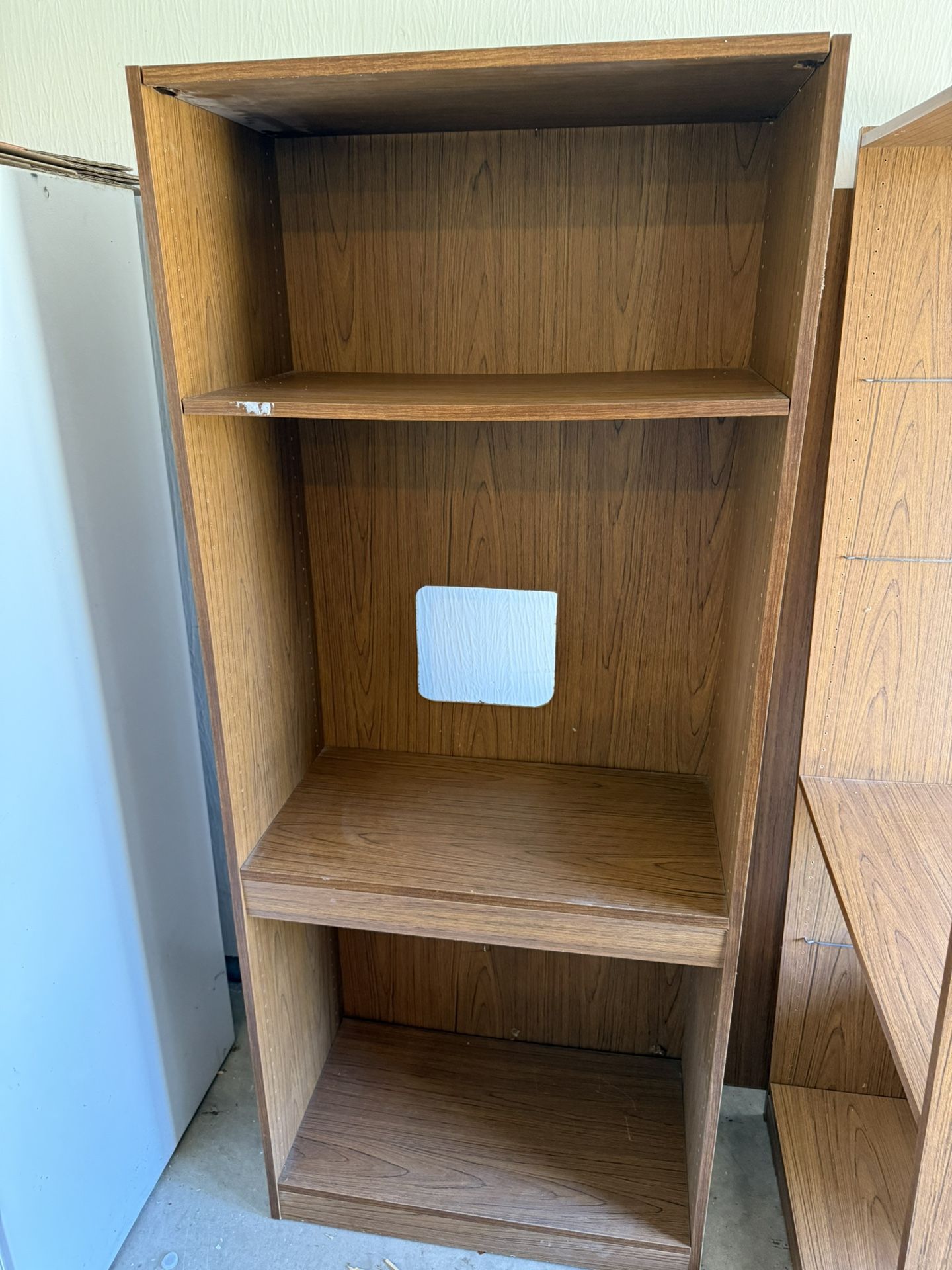 Cabinet / TV shelf