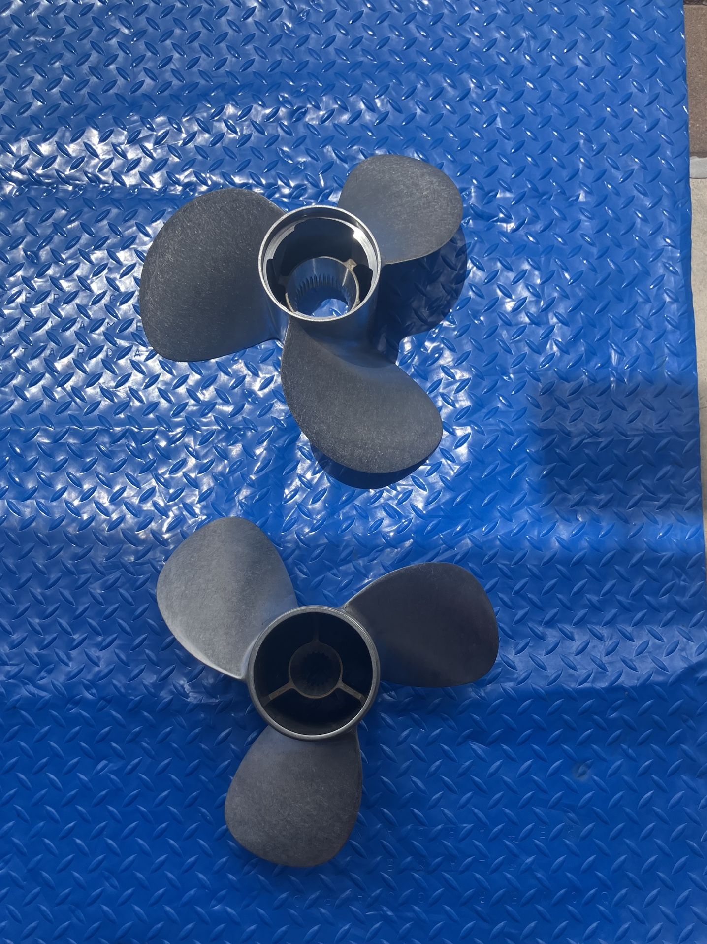 Mercury P22 Duo Prop Set 48-823663 /48-823664
