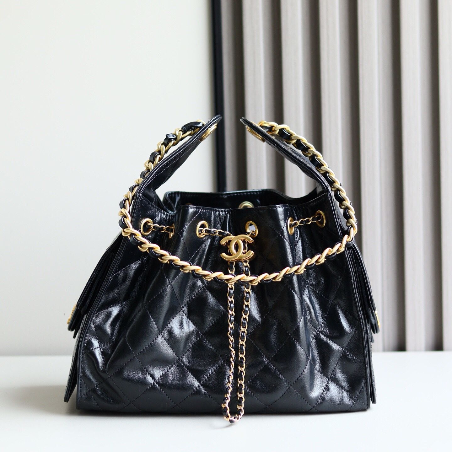 A large-capacity bag
