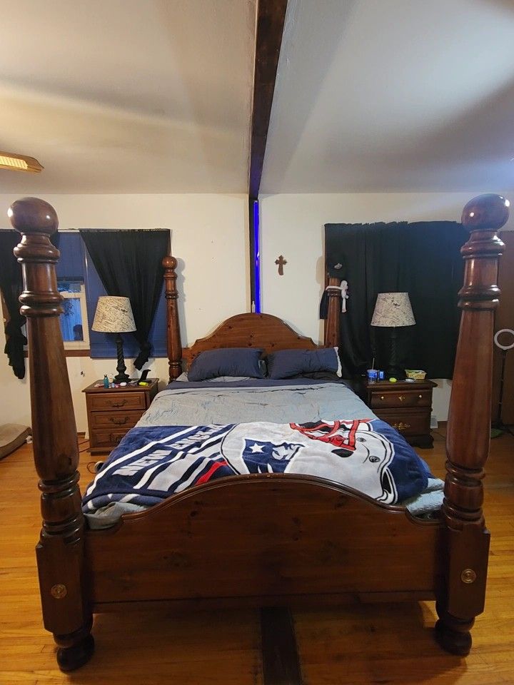 1970s Rare Vintage PAUL bunyan 4 Post Cannonball Bed