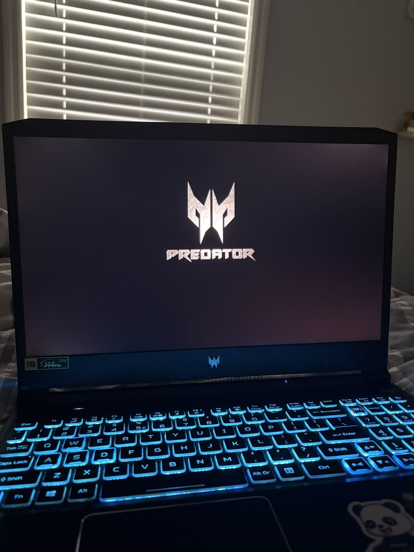 Predator Helios 300