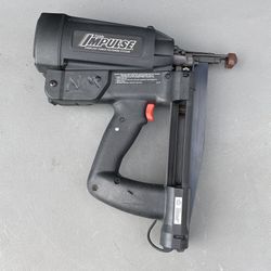 ITW Paslode Cordless Finish Nailer IM250 W/ Battery & Charger